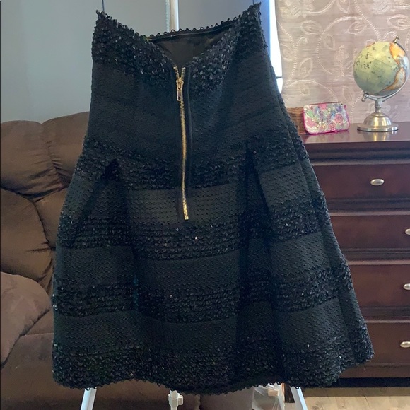 Dress - Picture 3 of 4